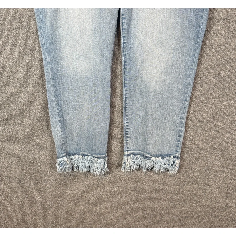 Democracy Jeans Womens 16 Blue Denim AB Technology Cropped Frayed Hem Light Wash